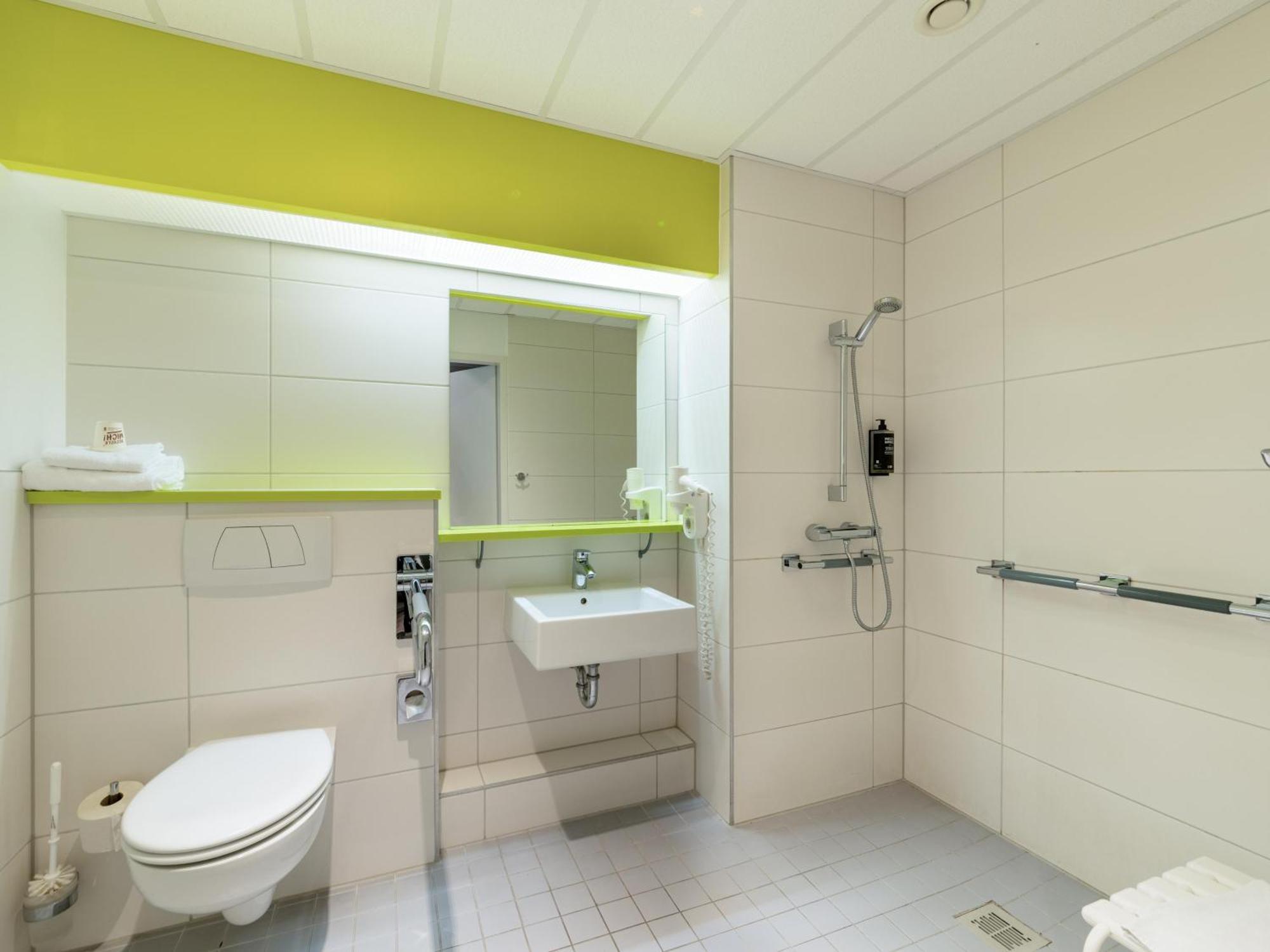 B&B Hotel Bochum Hbf-Nord Exterior photo