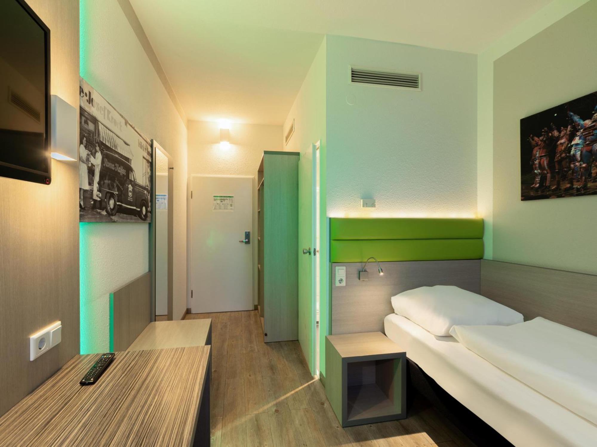 B&B Hotel Bochum Hbf-Nord Exterior photo